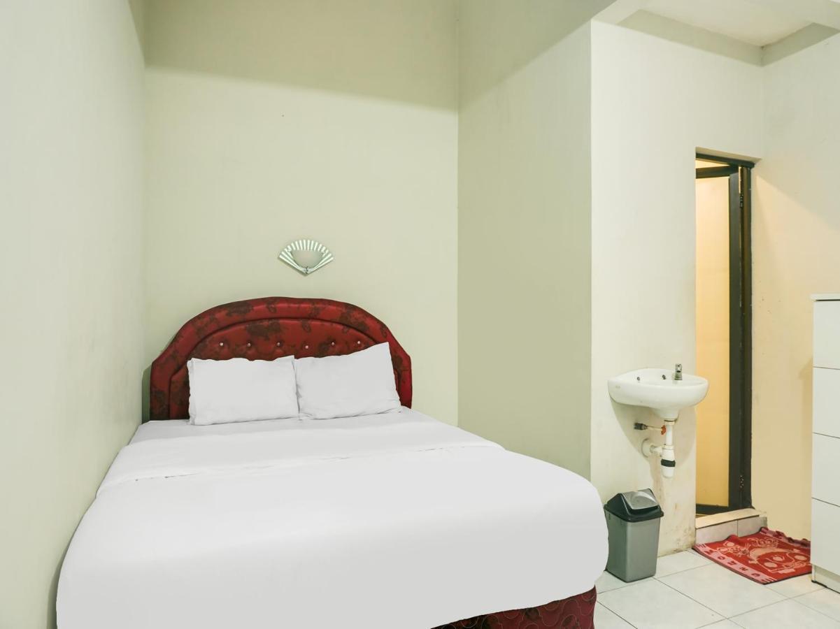 Oyo 2872 Garuda Guest House Banjarmasin  Kültér fotó