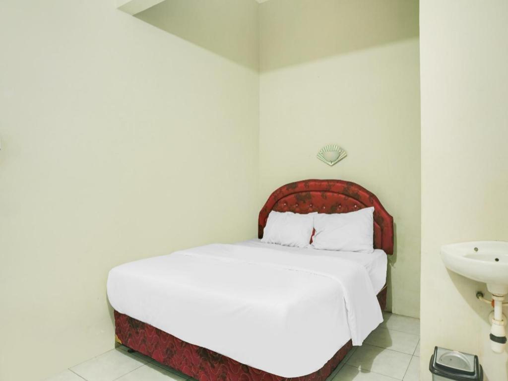 Oyo 2872 Garuda Guest House Banjarmasin  Kültér fotó